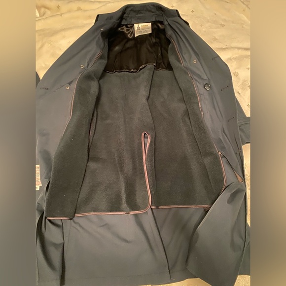 LONDON FOG Men's Iconic Double Breasted Trench Coat with Zip-Out Liner - Picture 4 of 10